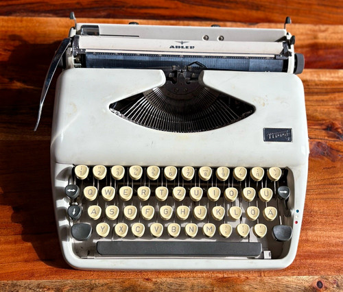 Adler schreibmaschine qwertz - adler,