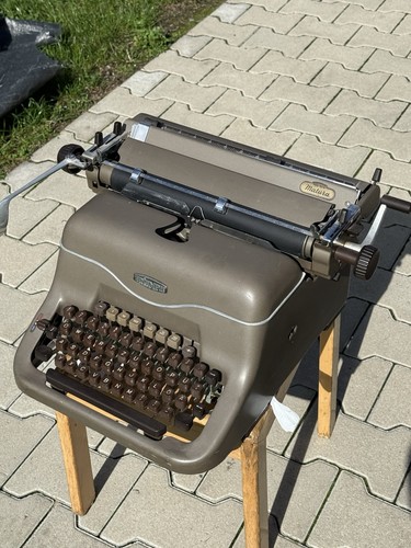 Triumph matura schreibmaschine - triumph,