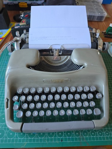 Vintage schreibmaschine voss - vintage,