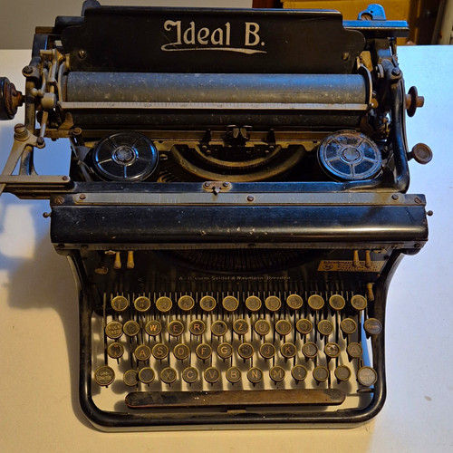Ideal antike - ideal, b.