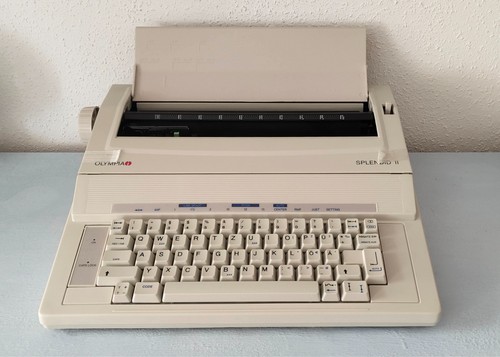 Schreibmaschine olympia - schreibmaschine,